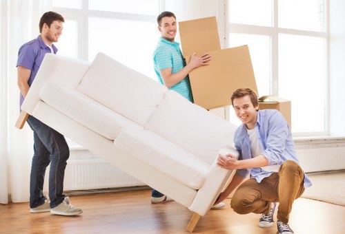 Secure storage units for removals and storage in Woodfordgreen