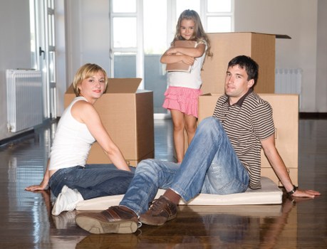 Professional man and van in Woodfordgreen for moving day